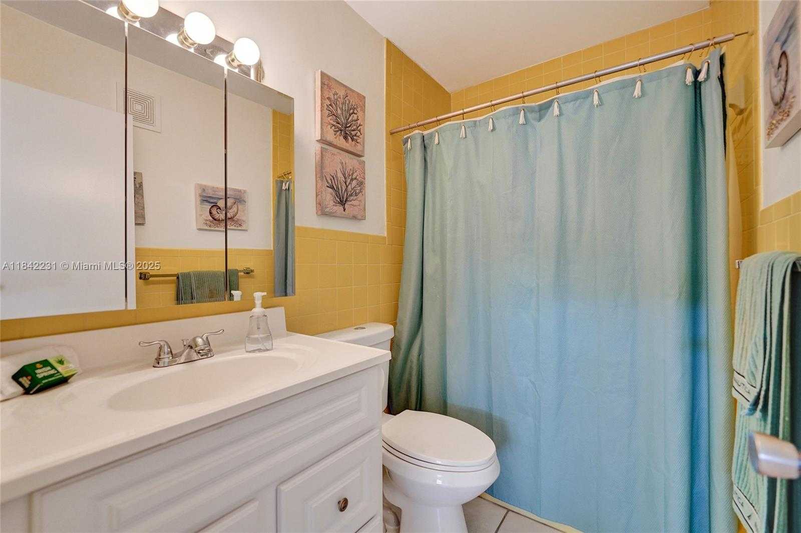 Small Image of 5300 WASHINGTON ST #V308, Hollywood Number 28