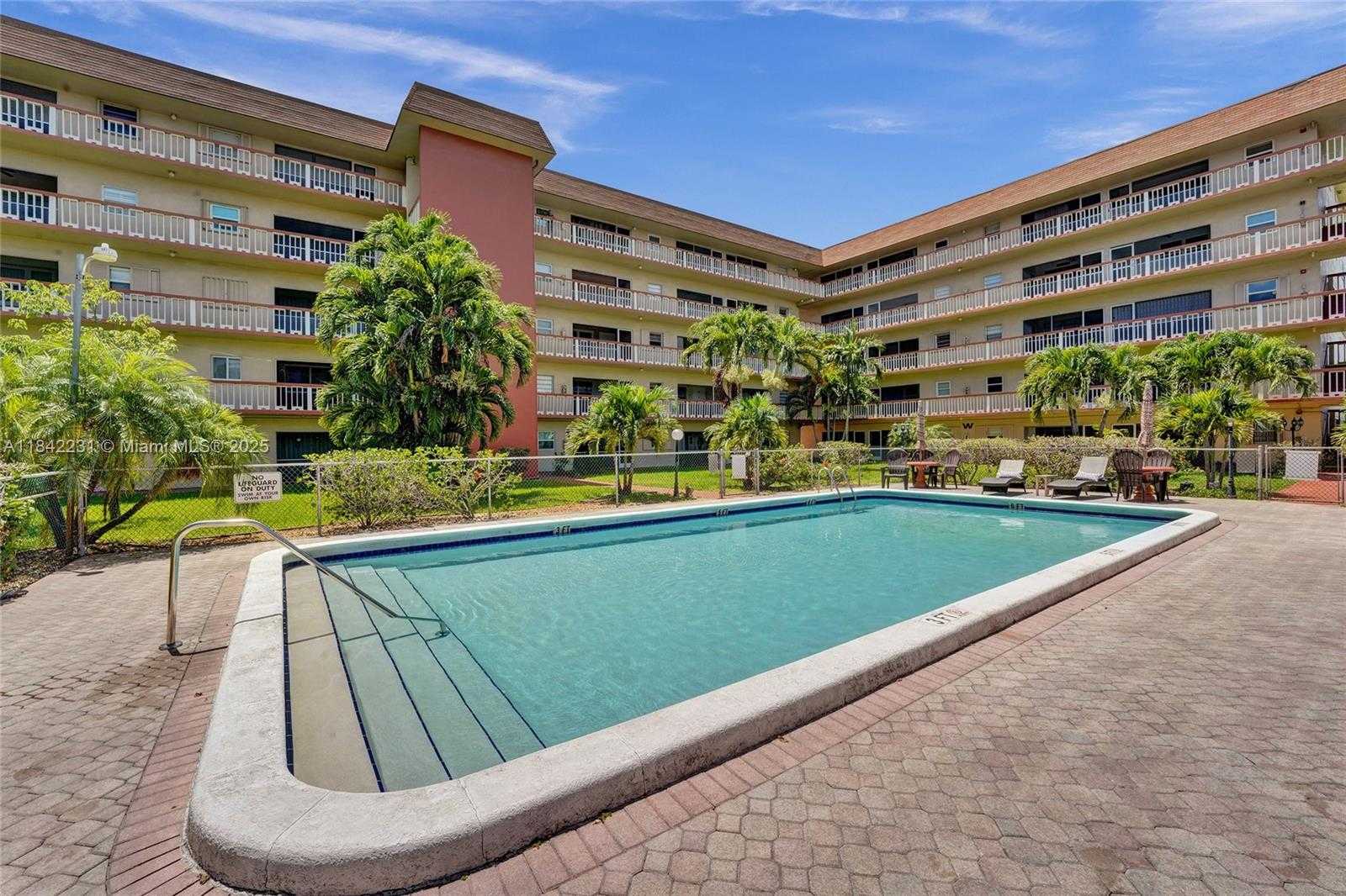 Small Image of 5300 WASHINGTON ST #V308, Hollywood Number 34