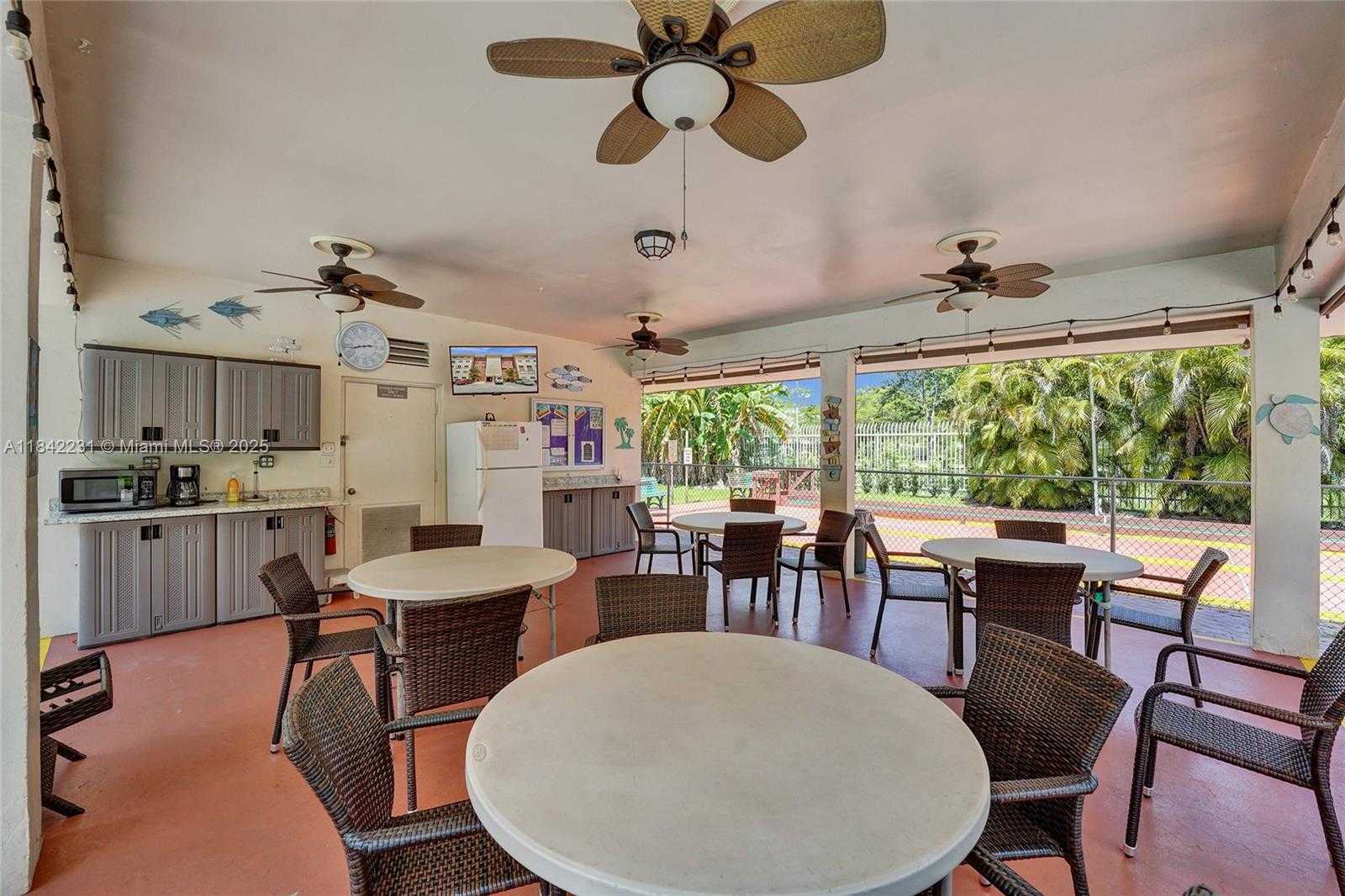 Small Image of 5300 WASHINGTON ST #V308, Hollywood Number 36