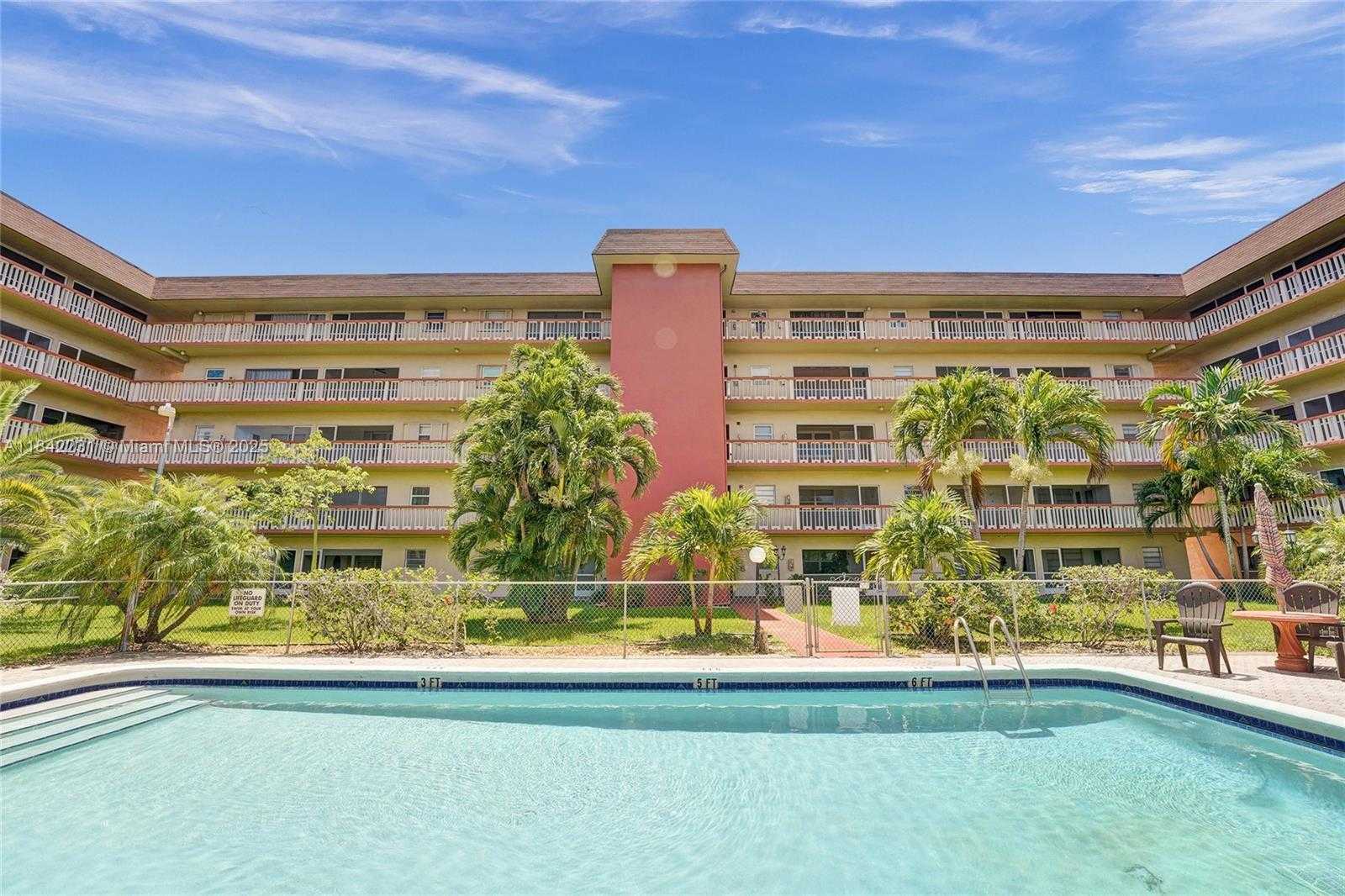 Small Image of 5300 WASHINGTON ST #V308, Hollywood Number 37