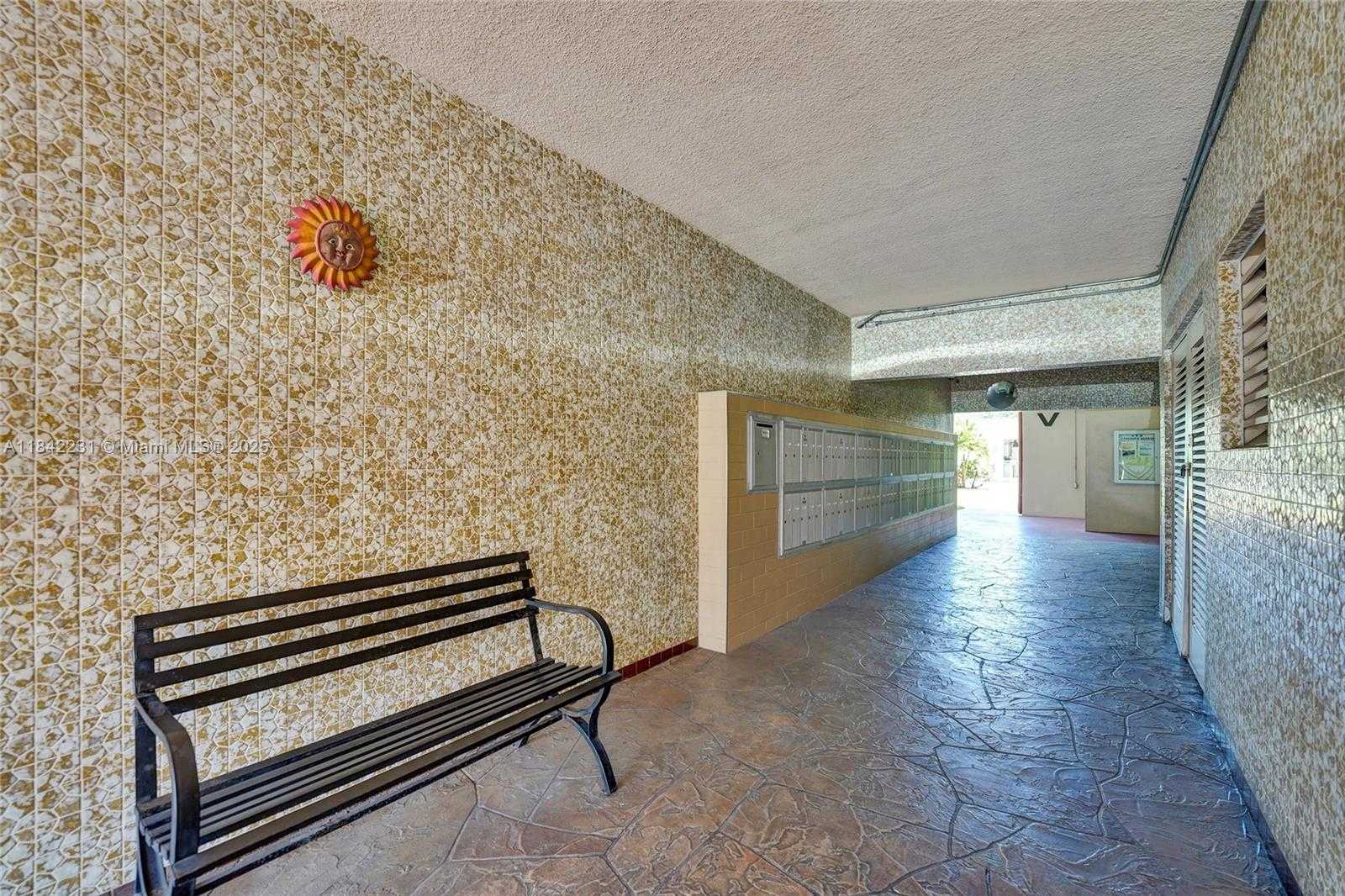 Small Image of 5300 WASHINGTON ST #V308, Hollywood Number 38