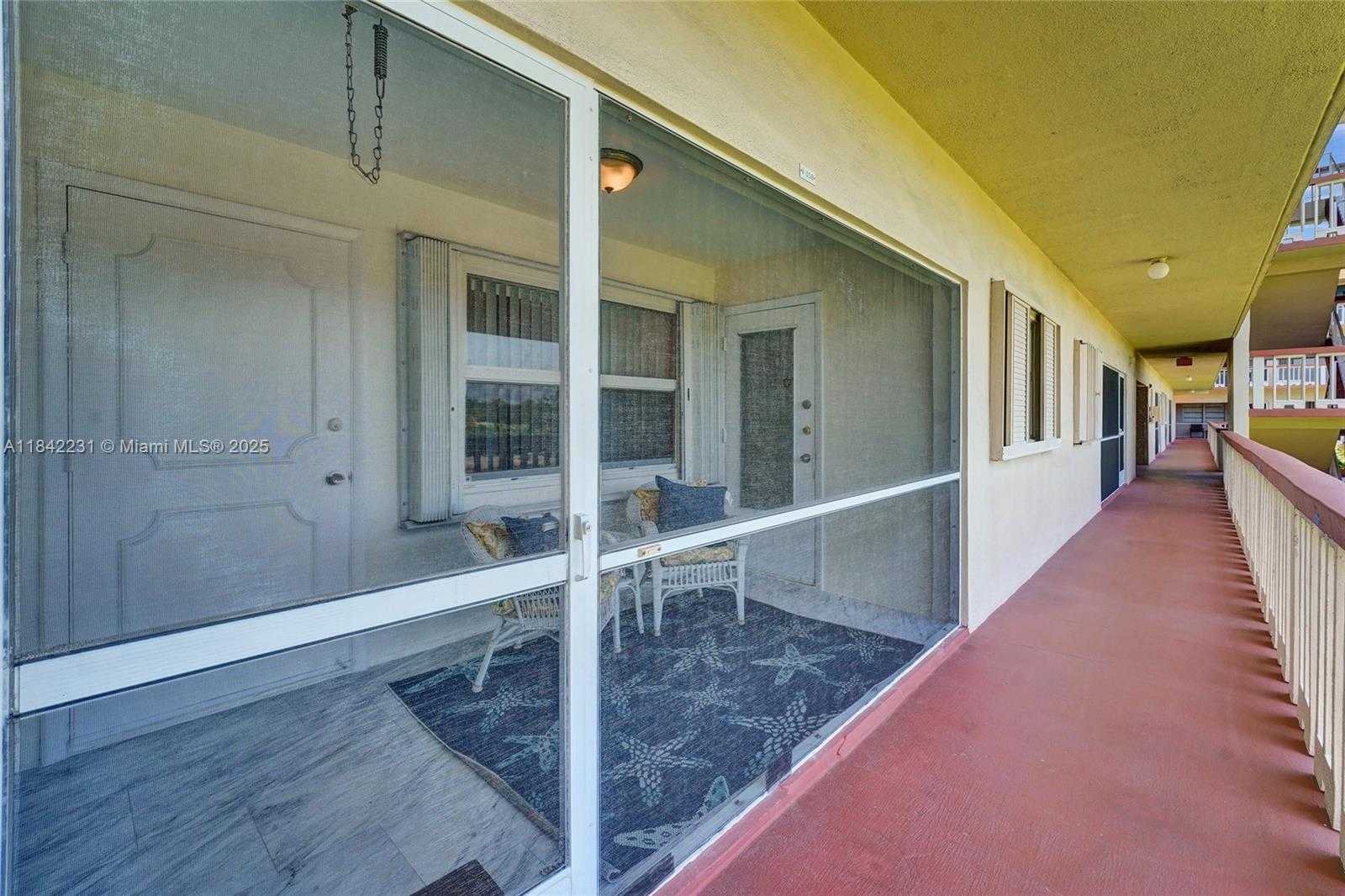 Small Image of 5300 WASHINGTON ST #V308, Hollywood Number 49