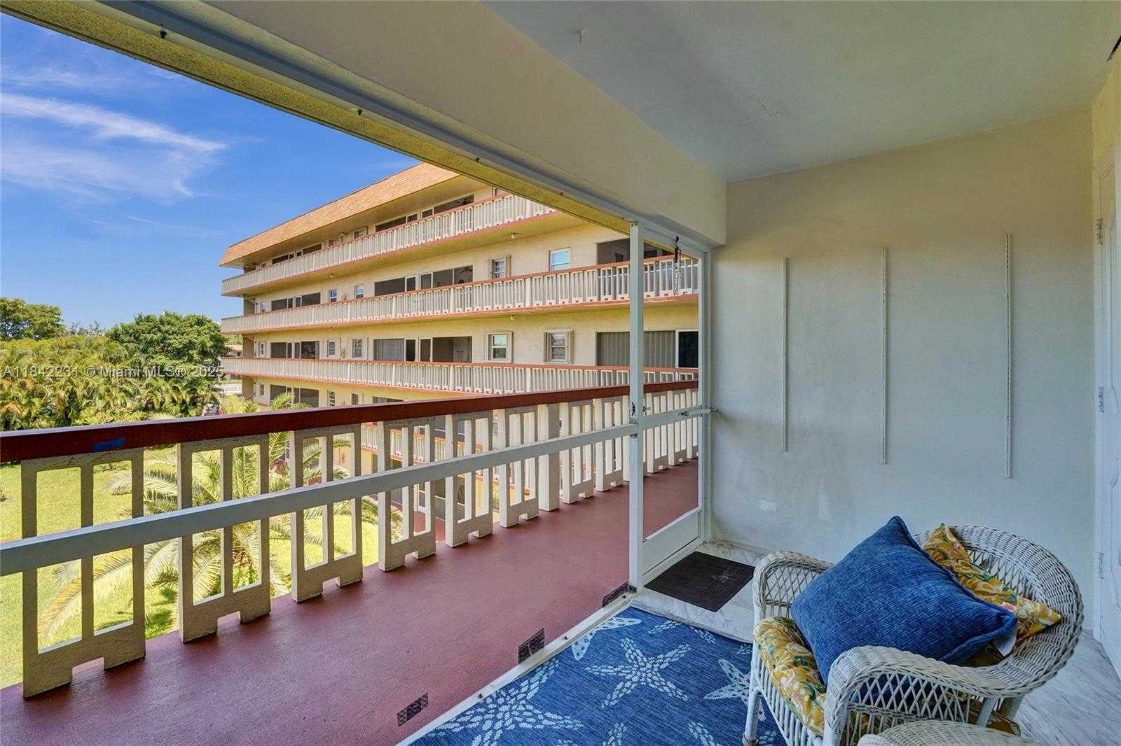 Small Image of 5300 WASHINGTON ST #V308, Hollywood Number 53