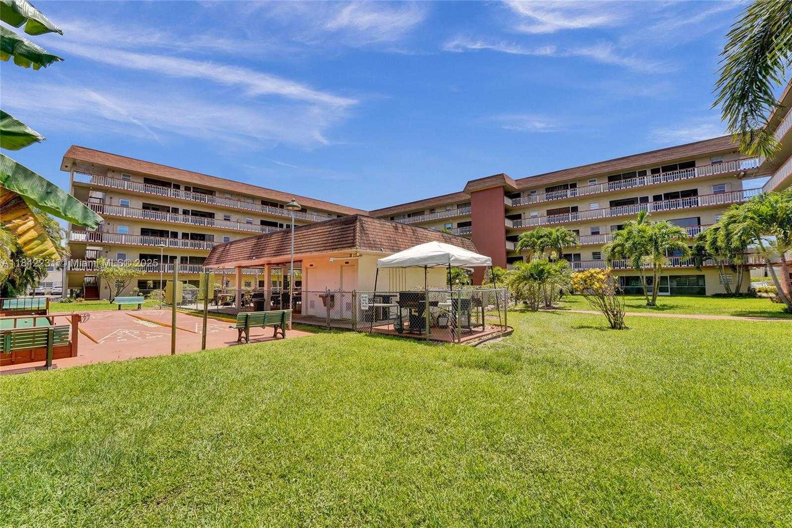 Small Image of 5300 WASHINGTON ST #V308, Hollywood Number 72