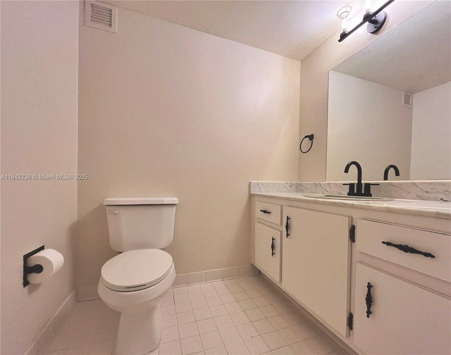 Small Image of 500 THREE ISLANDS BLVD #502, Hallandale Beach Number 12
