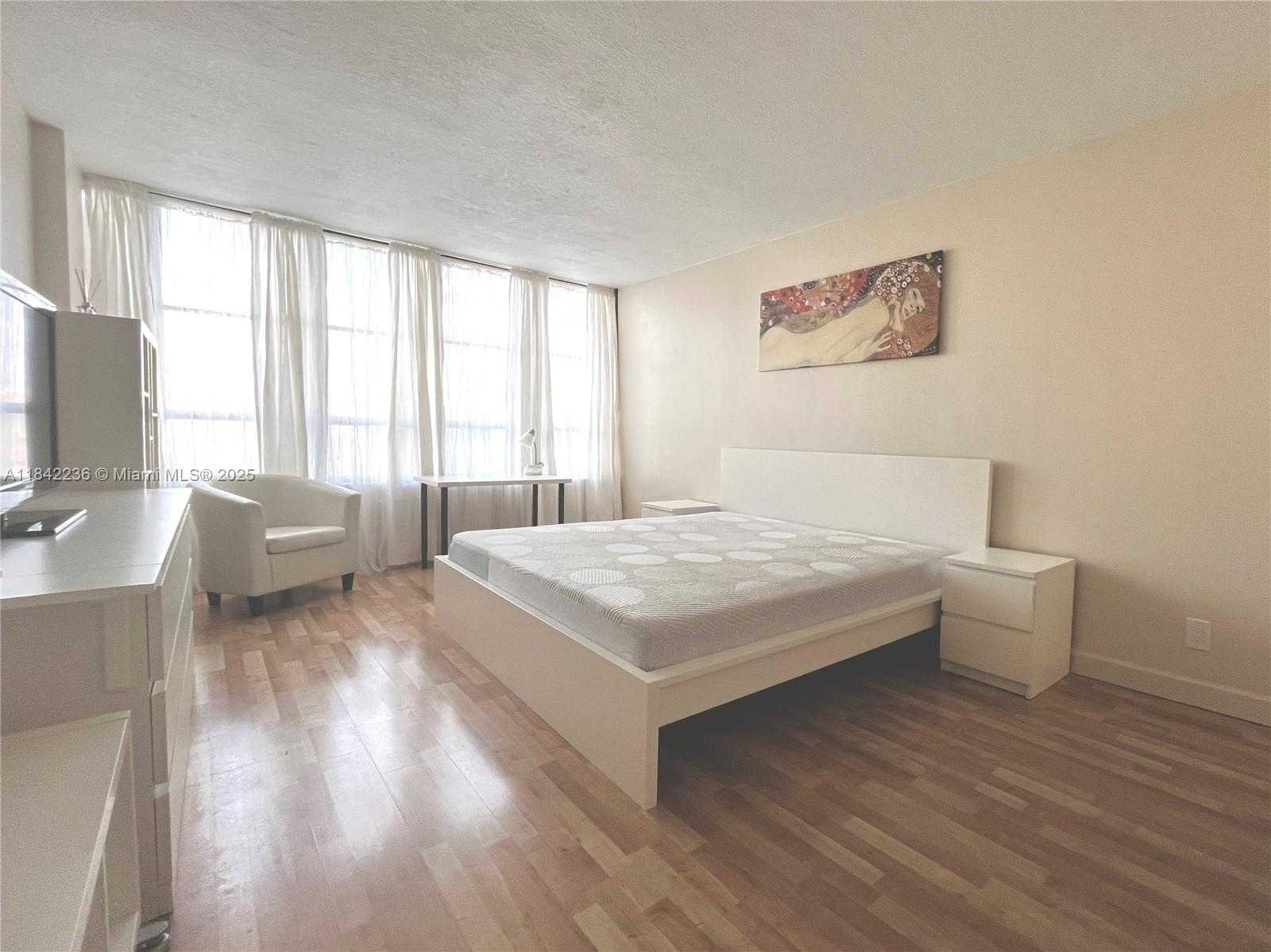 Small Image of 500 THREE ISLANDS BLVD #502, Hallandale Beach Number 13