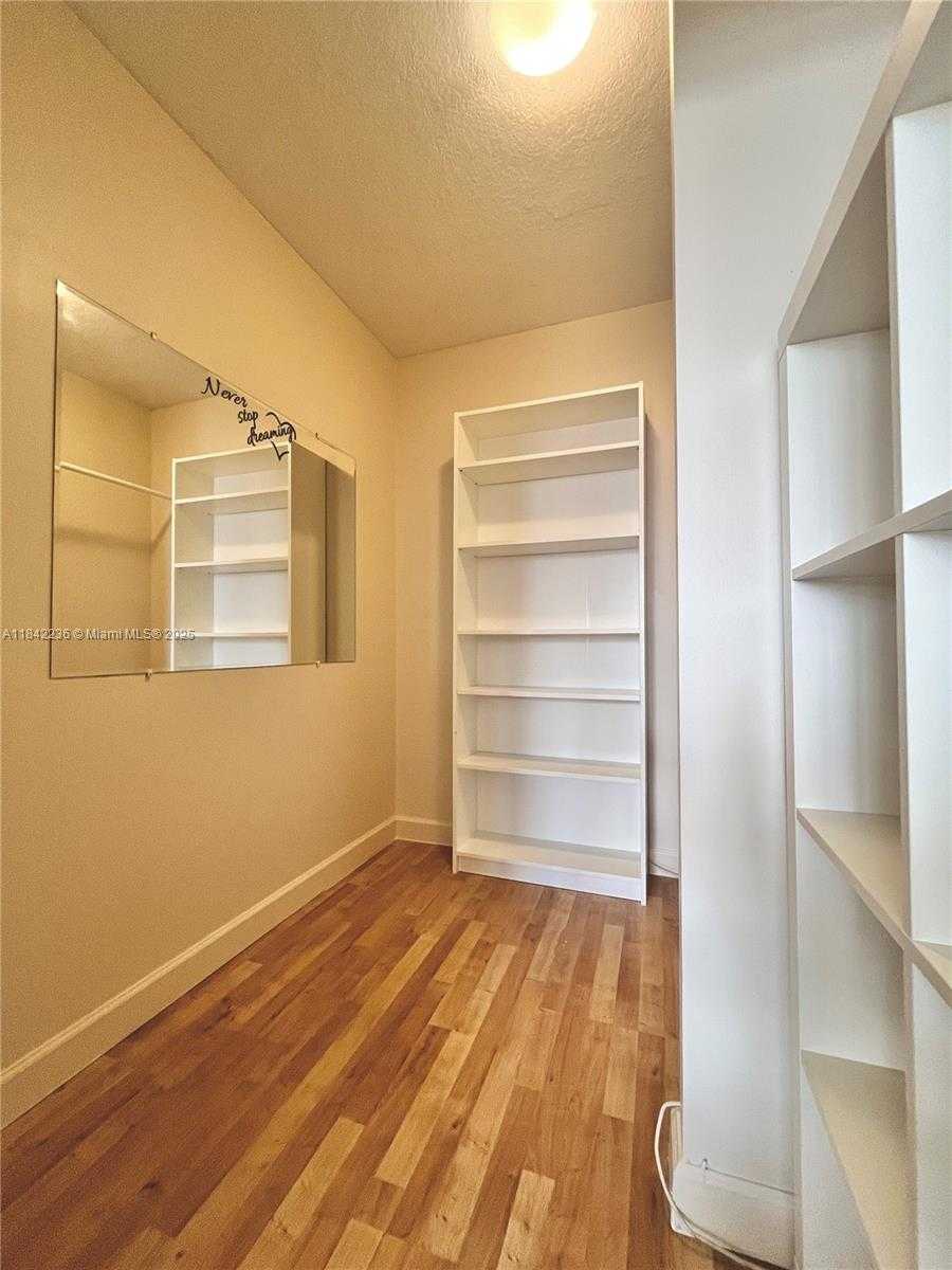 Small Image of 500 THREE ISLANDS BLVD #502, Hallandale Beach Number 19