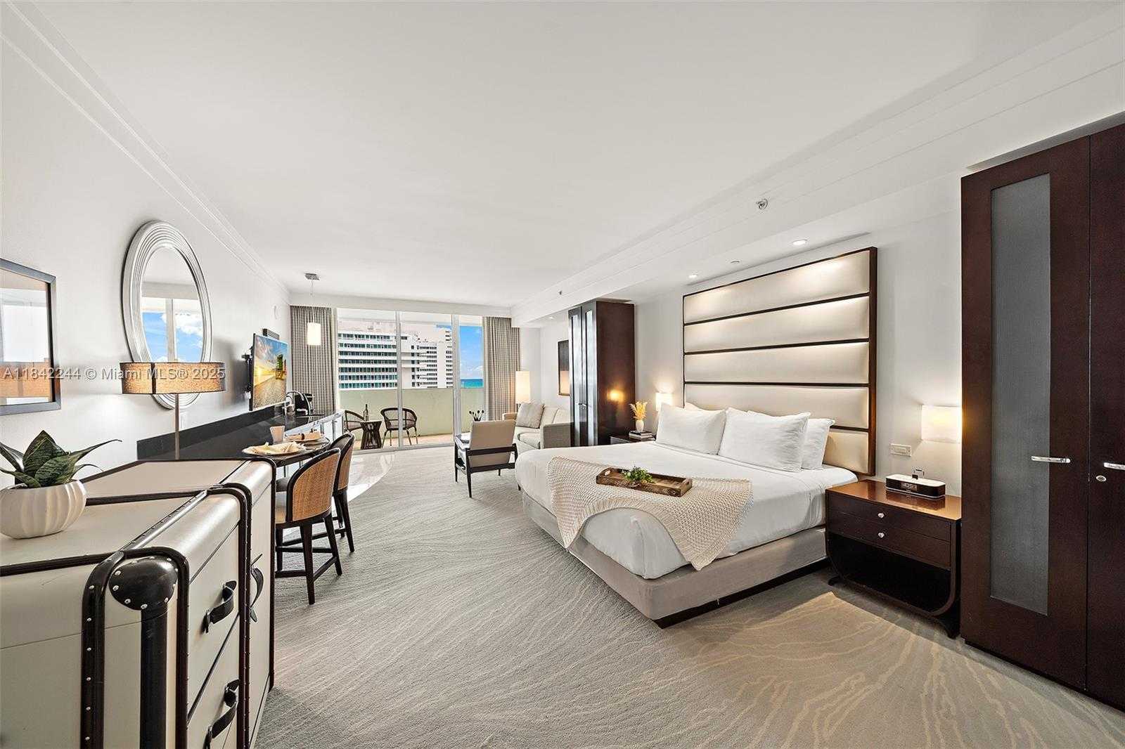 Small Image of 4391 COLLINS AVE #802, Miami Beach Number 11