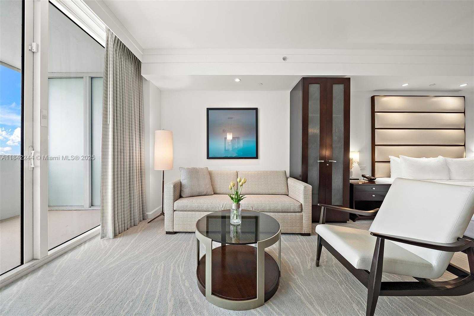 Small Image of 4391 COLLINS AVE #802, Miami Beach Number 15
