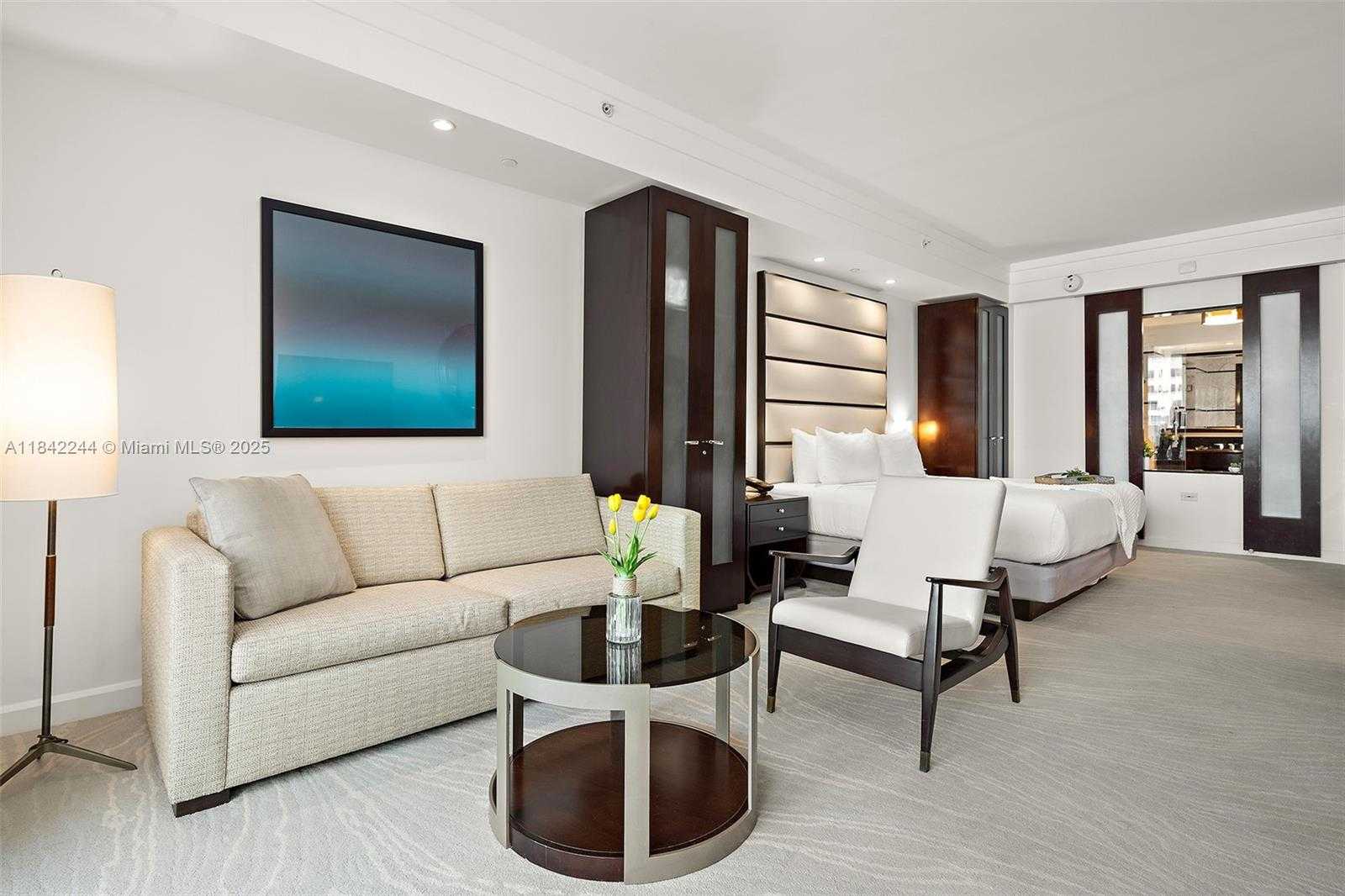 Small Image of 4391 COLLINS AVE #802, Miami Beach Number 16