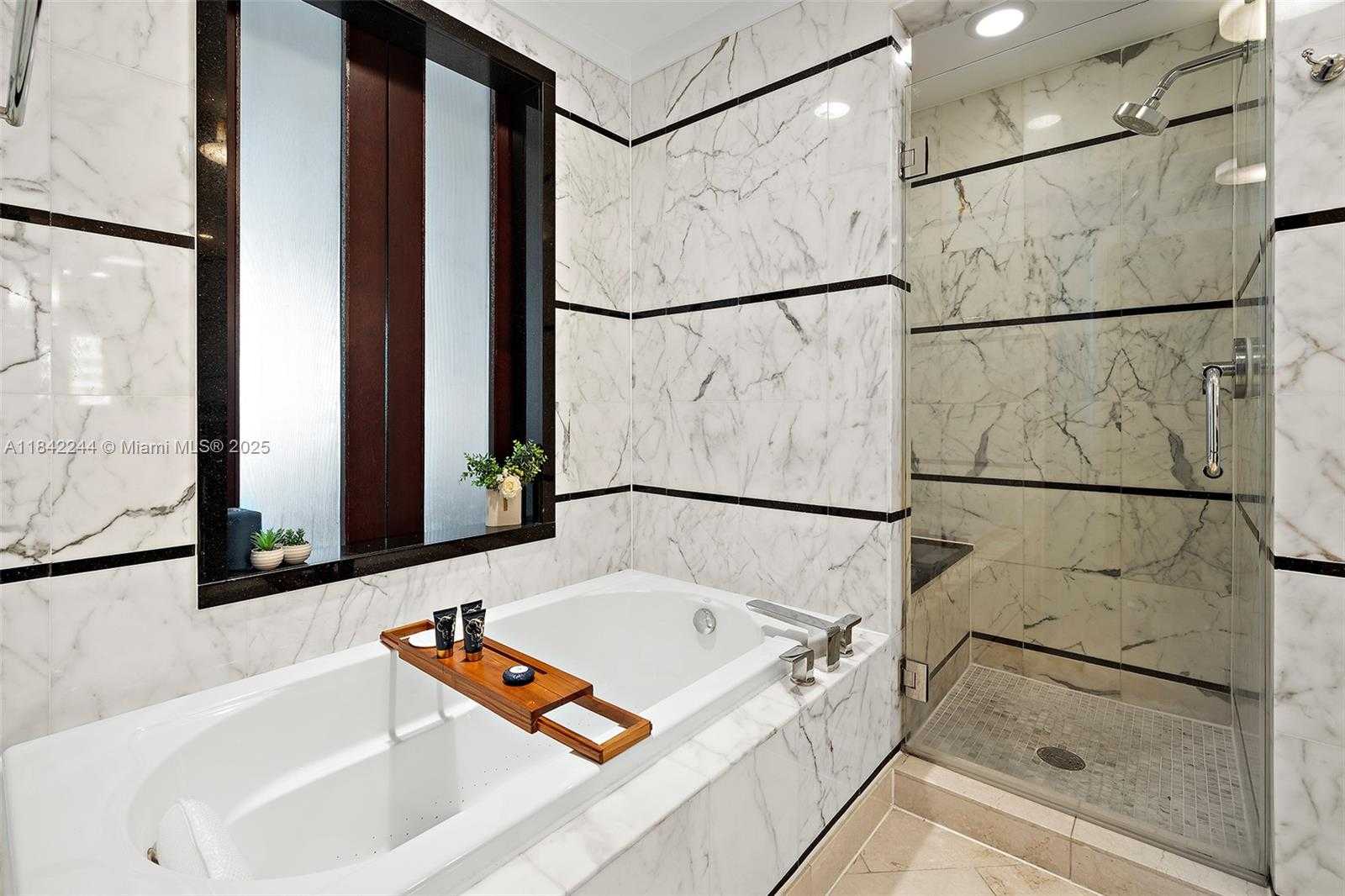 Small Image of 4391 COLLINS AVE #802, Miami Beach Number 24