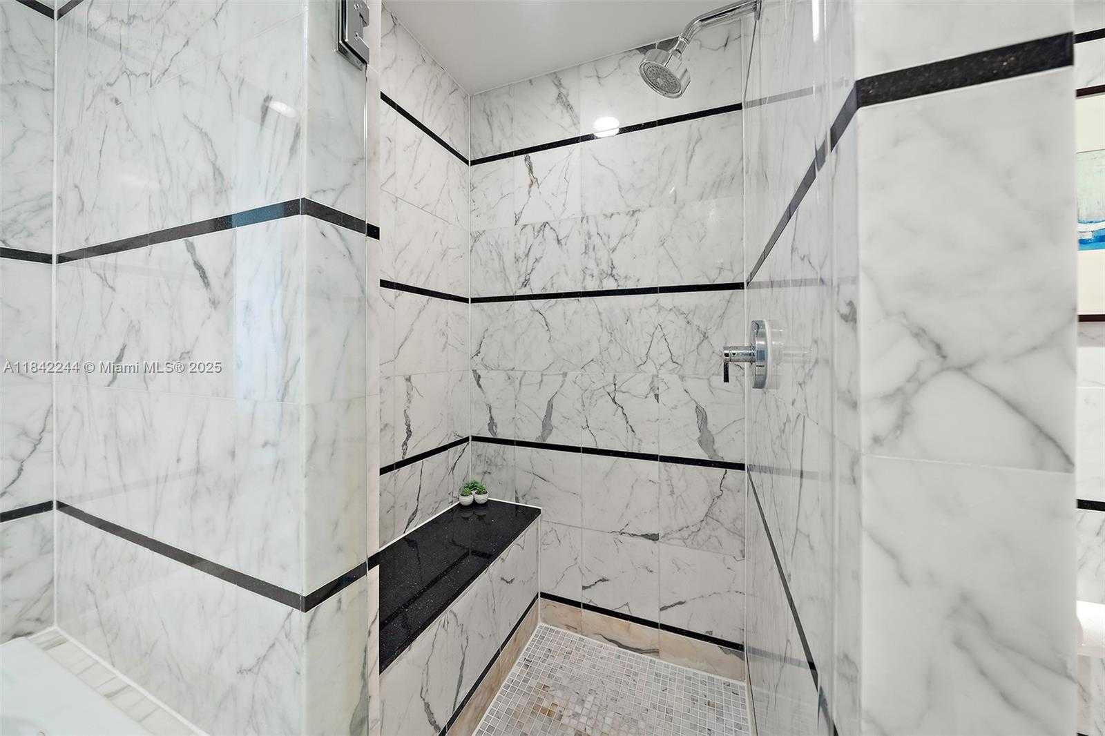 Small Image of 4391 COLLINS AVE #802, Miami Beach Number 28