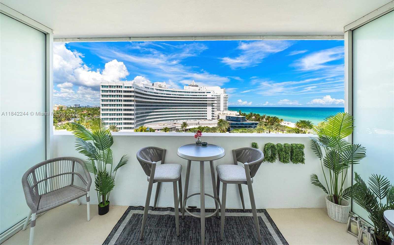 Small Image of 4391 COLLINS AVE #802, Miami Beach Number 30