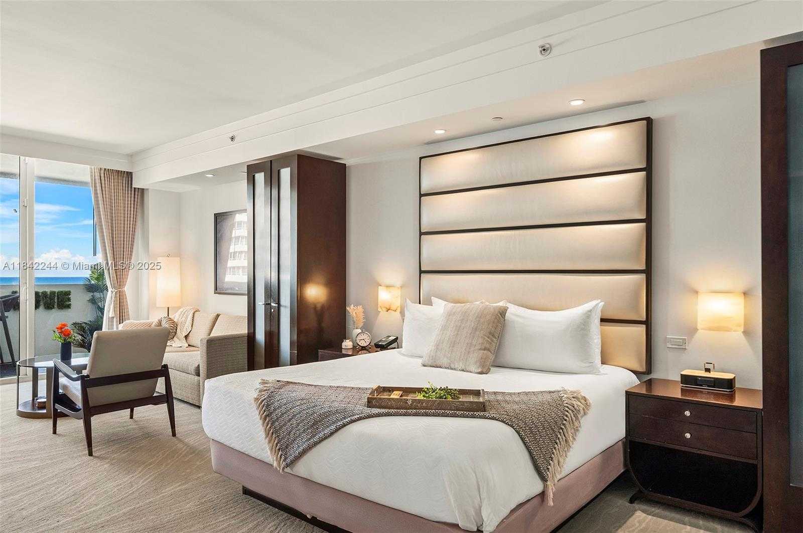 Small Image of 4391 COLLINS AVE #802, Miami Beach Number 32