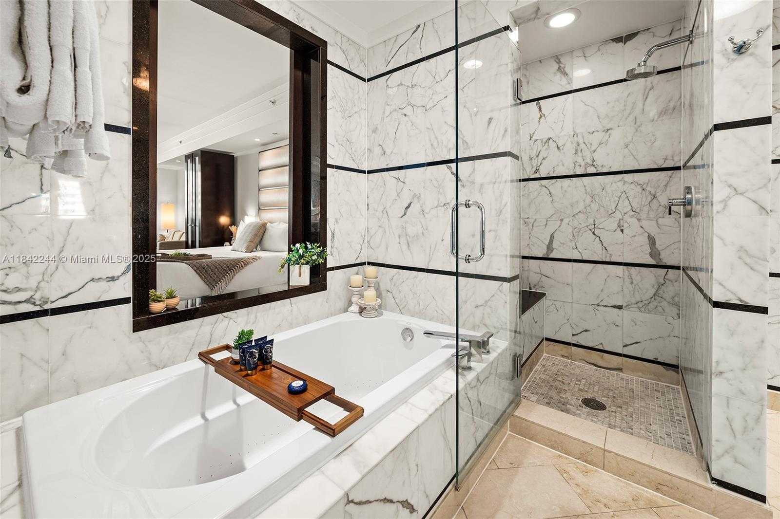 Small Image of 4391 COLLINS AVE #802, Miami Beach Number 37