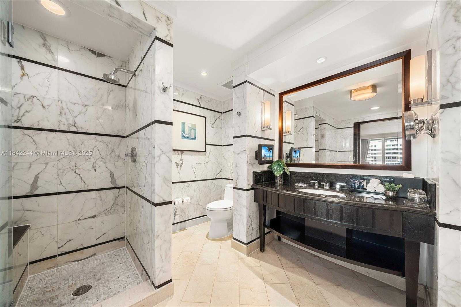 Small Image of 4391 COLLINS AVE #802, Miami Beach Number 40