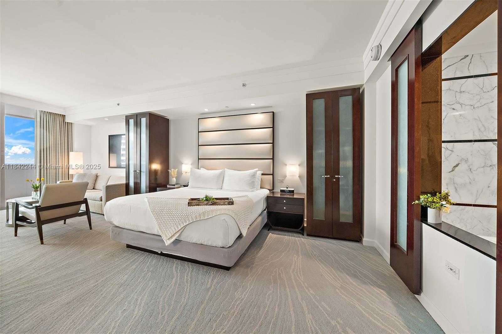 Small Image of 4391 COLLINS AVE #802, Miami Beach Number 7