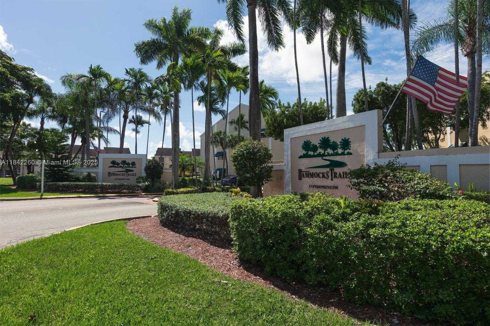 Small Image of 15275 SOUTH WEST 107TH LN #105, Miami Number 11