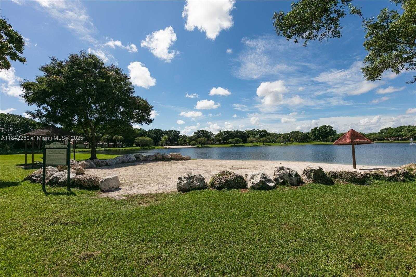 Small Image of 15275 SOUTH WEST 107TH LN #105, Miami Number 12