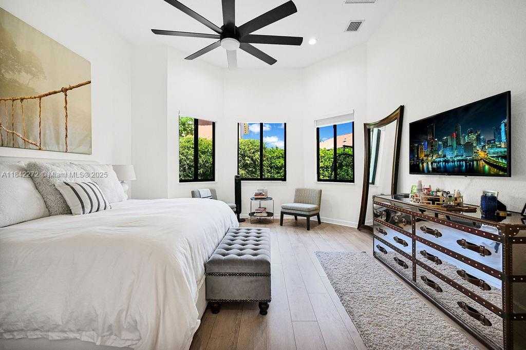 Small Image of 7565 SOUTH WEST 190TH ST, Cutler Bay Number 13