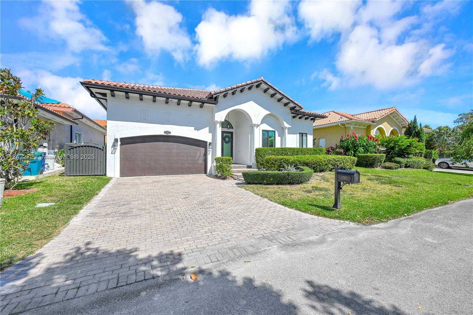 Small Image of 7565 SOUTH WEST 190TH ST, Cutler Bay Number 3