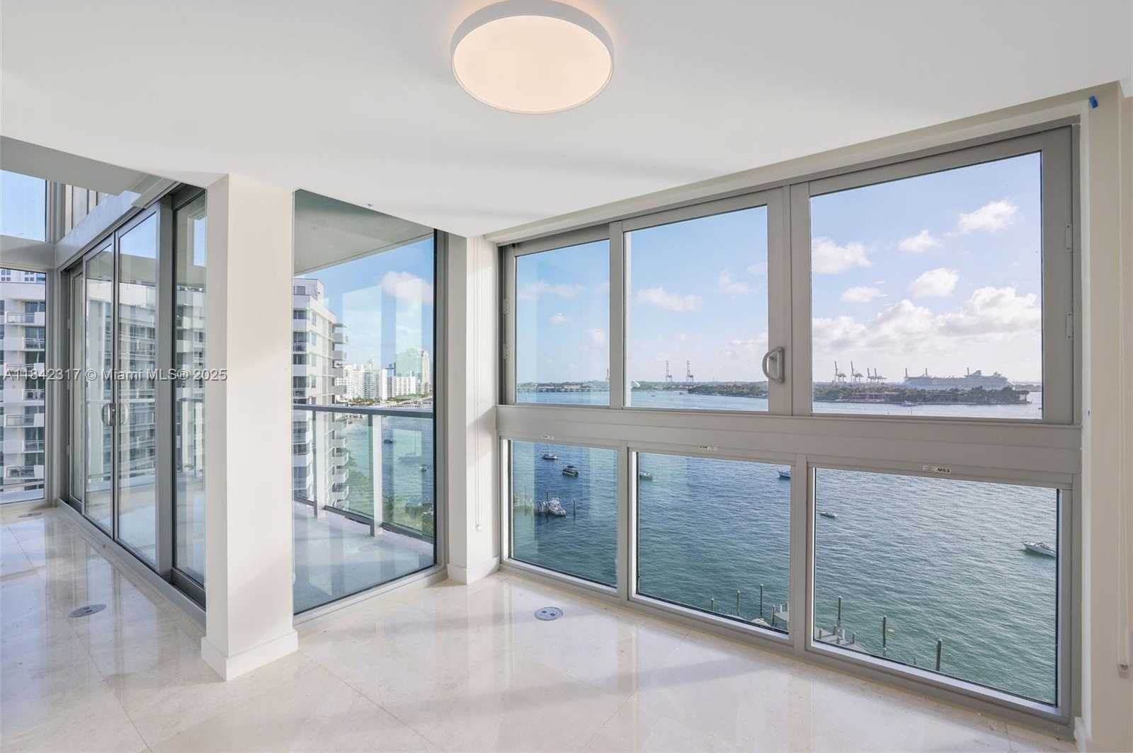 Small Image of 1500 BAY RD #PH - N1416, Miami Beach Number 17