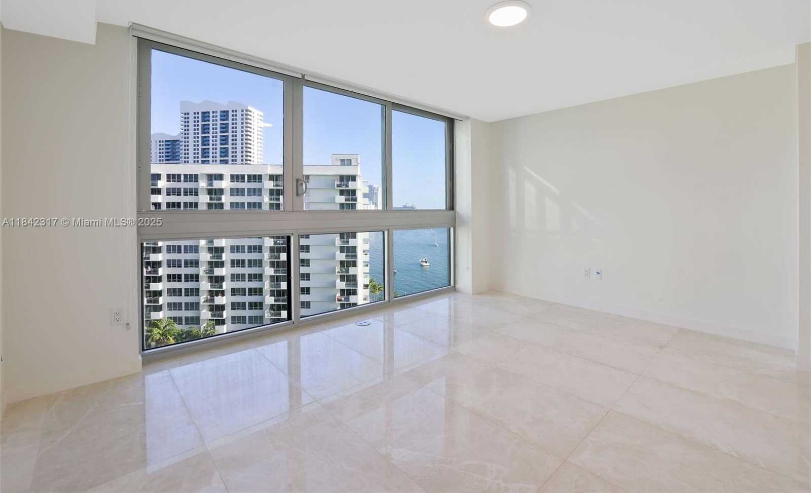 Small Image of 1500 BAY RD #PH - N1416, Miami Beach Number 19