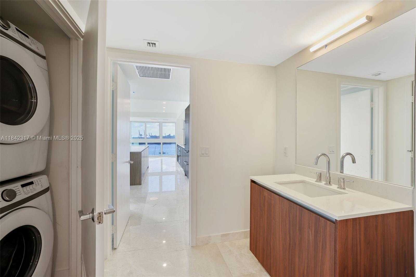 Small Image of 1500 BAY RD #PH - N1416, Miami Beach Number 21