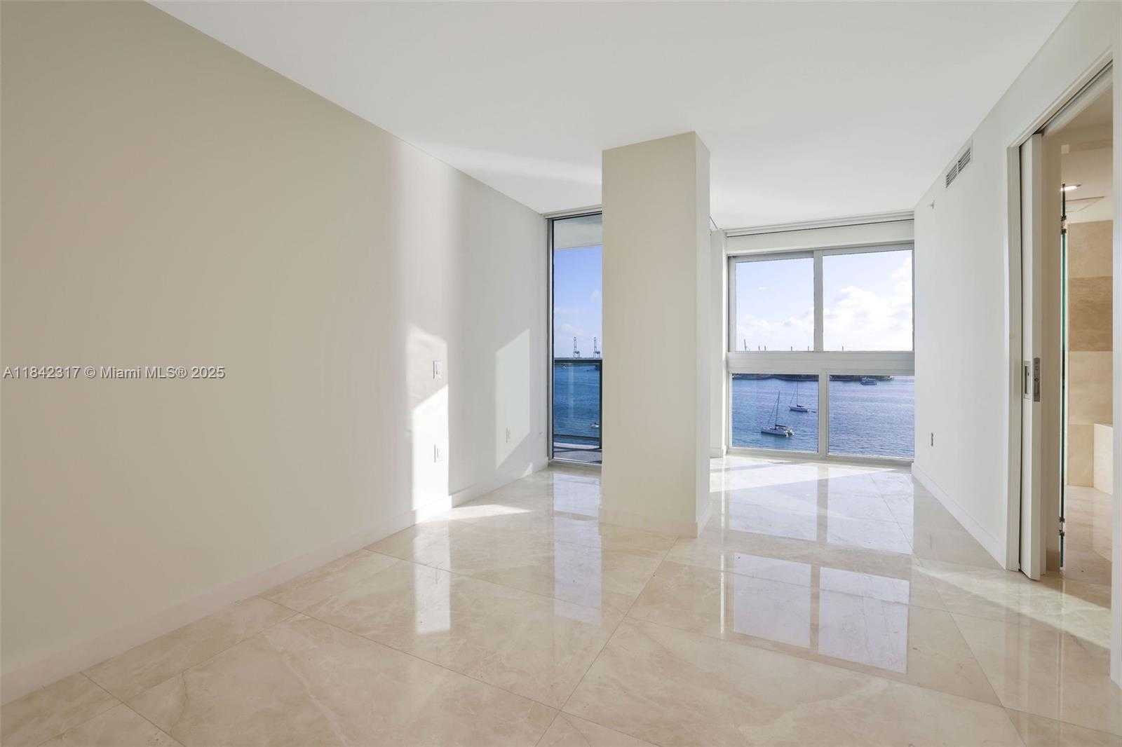 Small Image of 1500 BAY RD #PH - N1416, Miami Beach Number 24