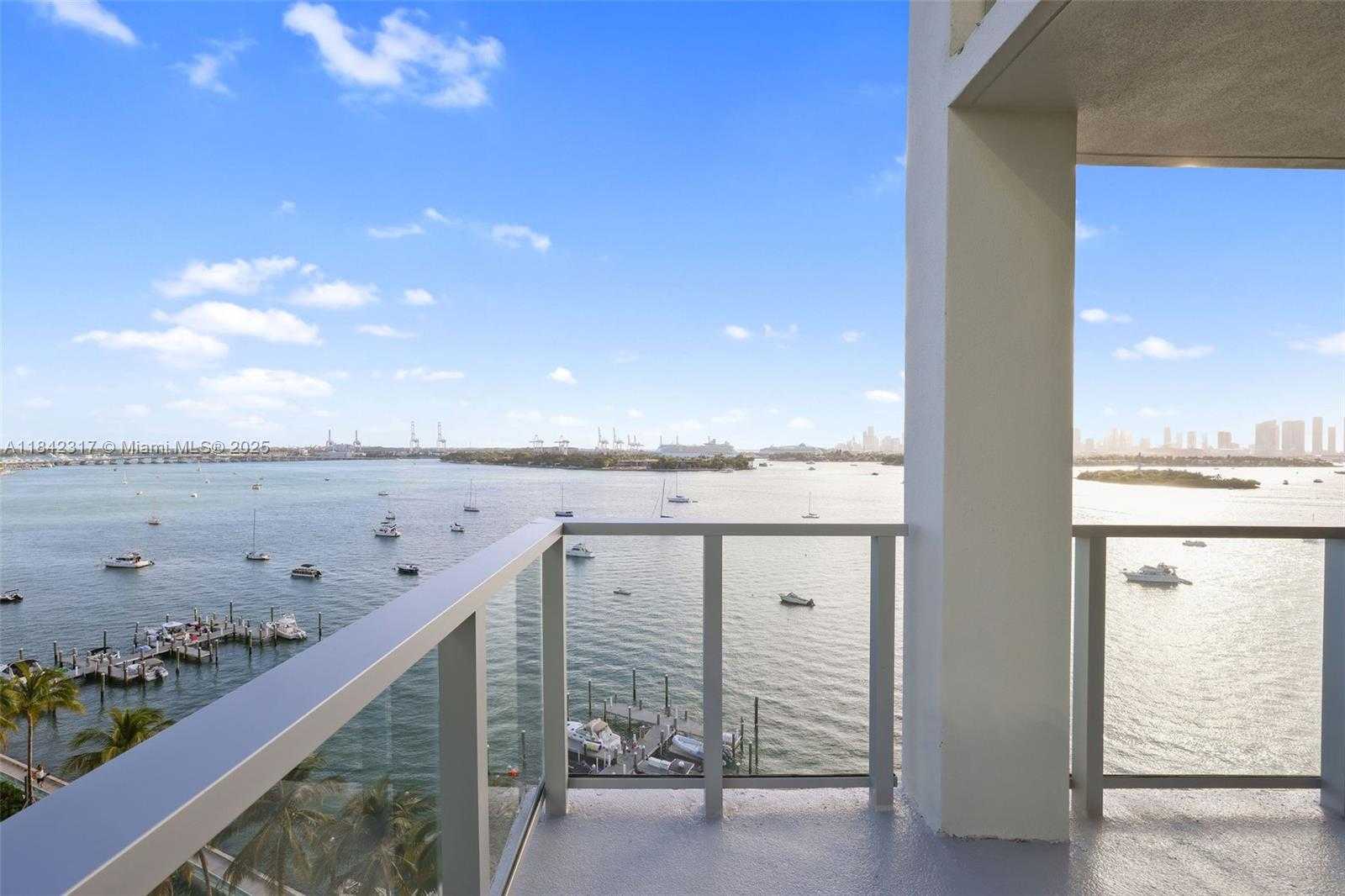 Small Image of 1500 BAY RD #PH - N1416, Miami Beach Number 29