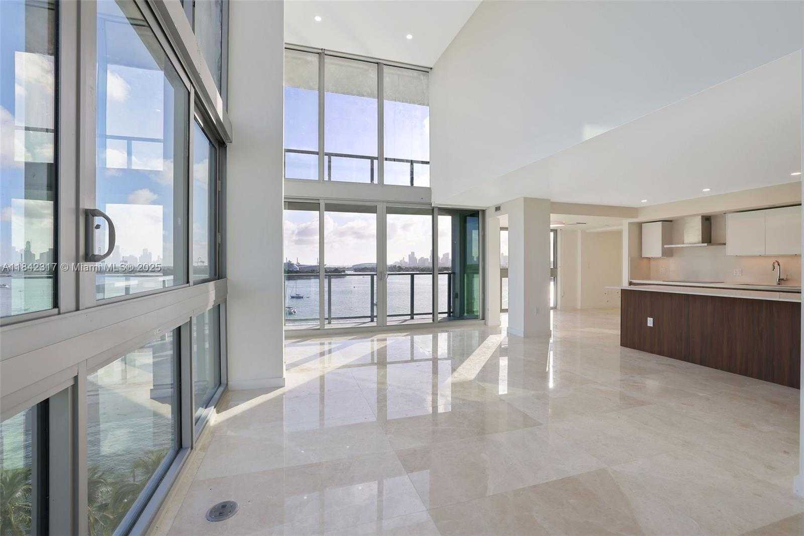 Small Image of 1500 BAY RD #PH - N1416, Miami Beach Number 3