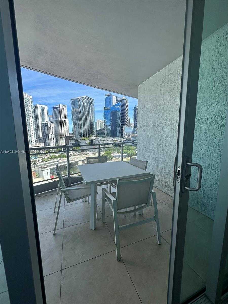 Small Image of 90 SOUTH WEST 3RD ST #1604, Miami Number 22