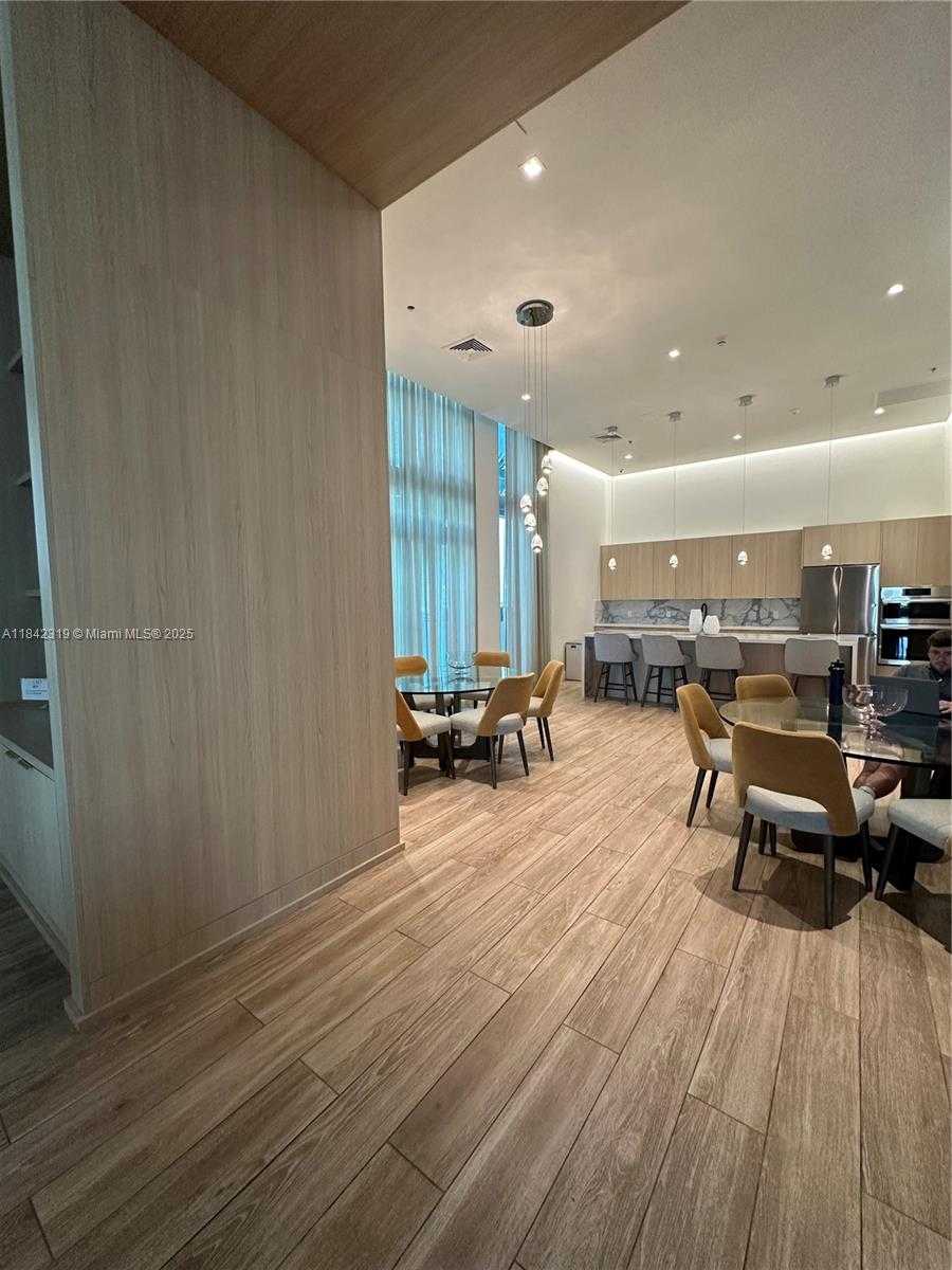 Small Image of 90 SOUTH WEST 3RD ST #1604, Miami Number 6