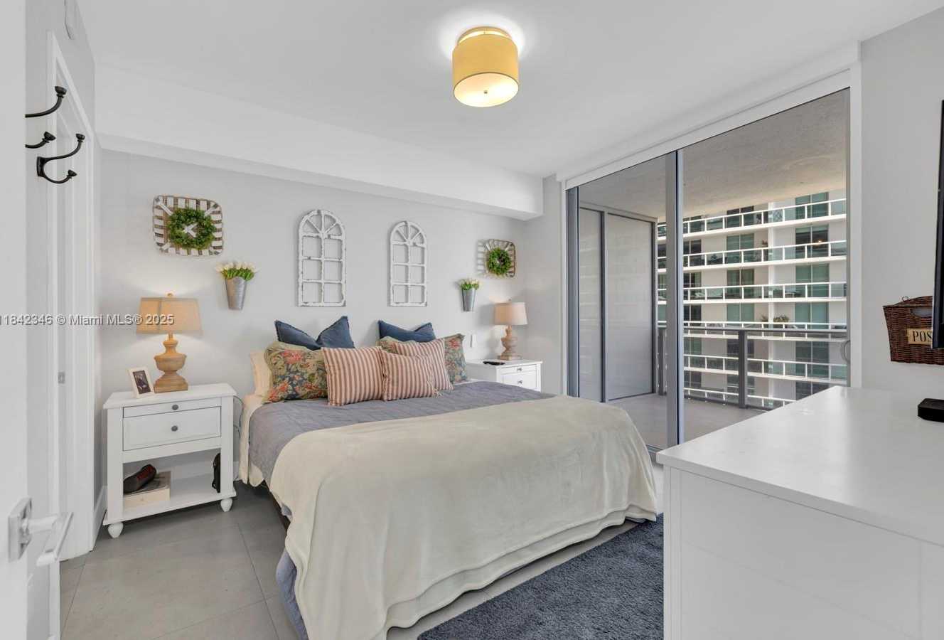 Small Image of 488 NORTH EAST 18TH ST #2511, Miami Number 31