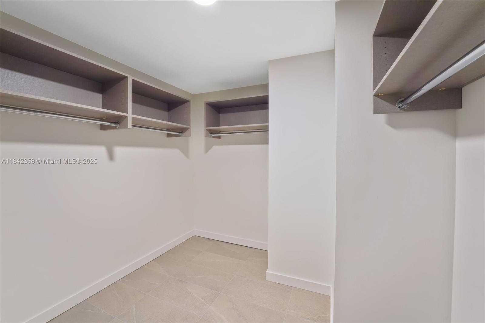 Small Image of 1500 BAY RD #N-0302, Miami Beach Number 27