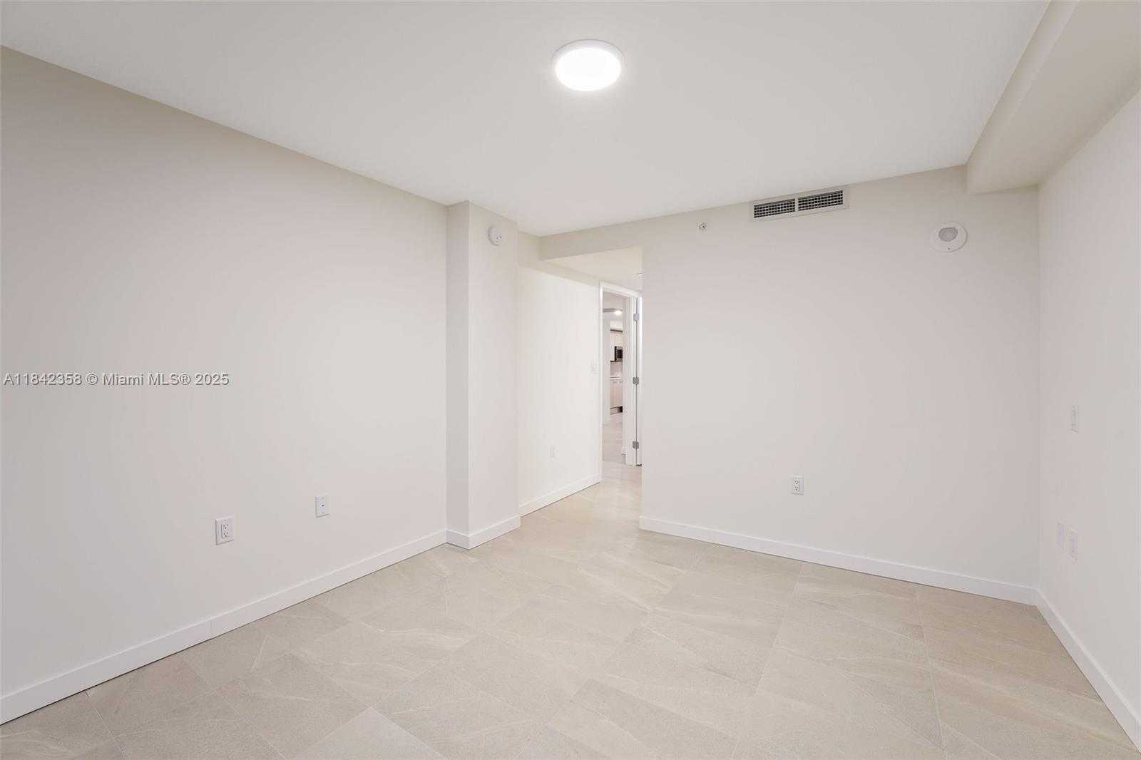 Small Image of 1500 BAY RD #N-0302, Miami Beach Number 29