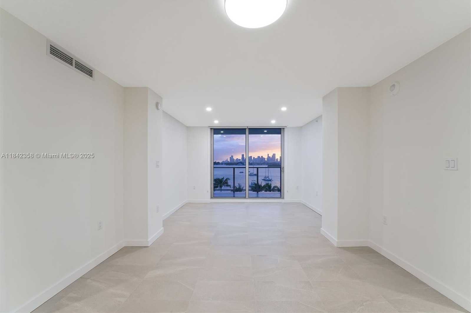 Small Image of 1500 BAY RD #N-0302, Miami Beach Number 8