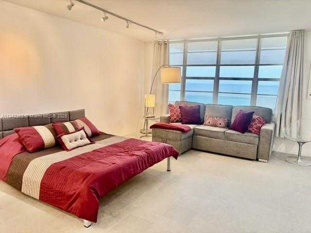 Small Image of 100 LINCOLN RD #1546, Miami Beach Number 2