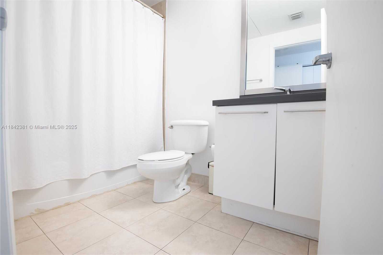 Small Image of 90 SOUTH WEST 3RD ST #2113, Miami Number 24