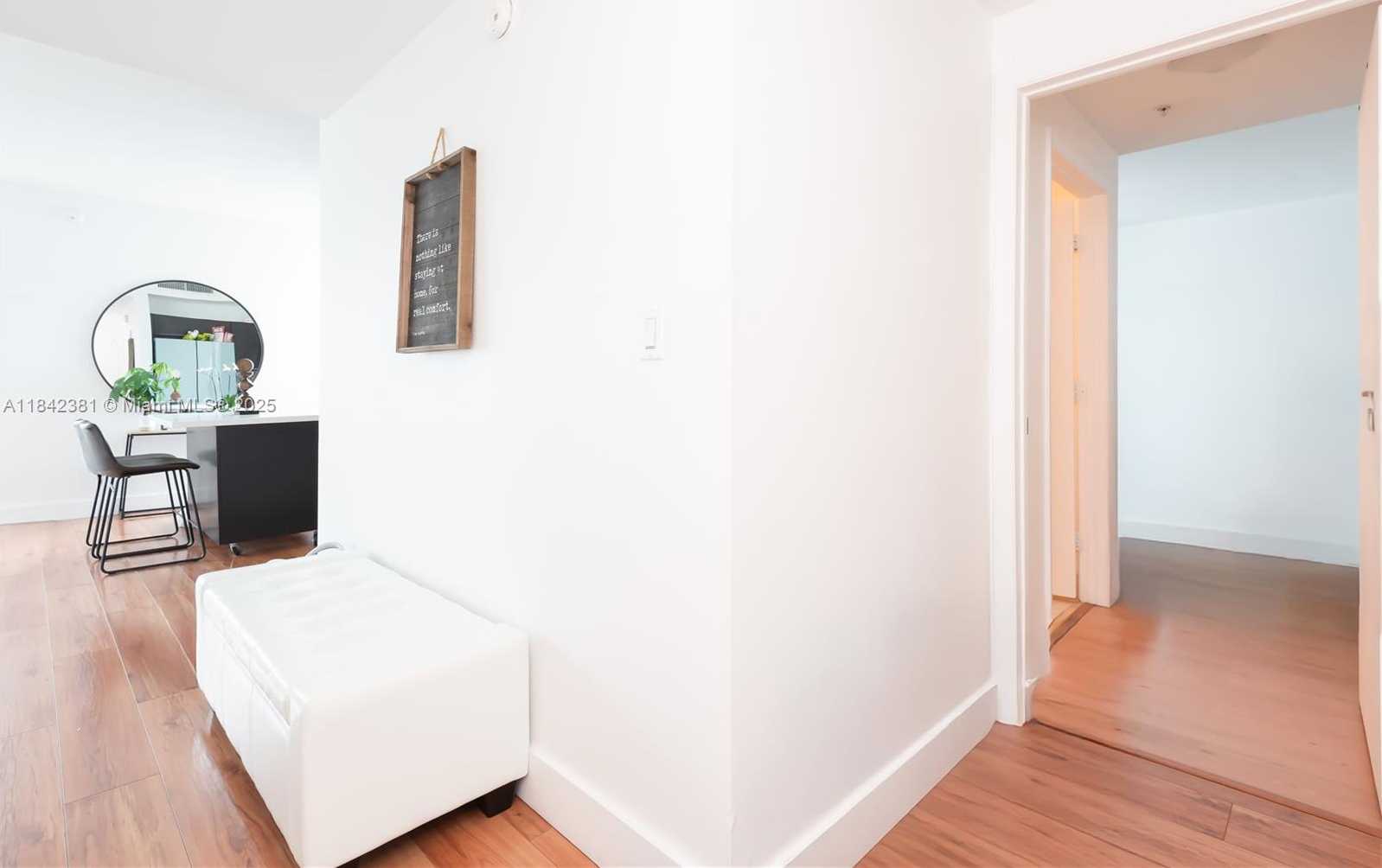 Small Image of 90 SOUTH WEST 3RD ST #2113, Miami Number 26
