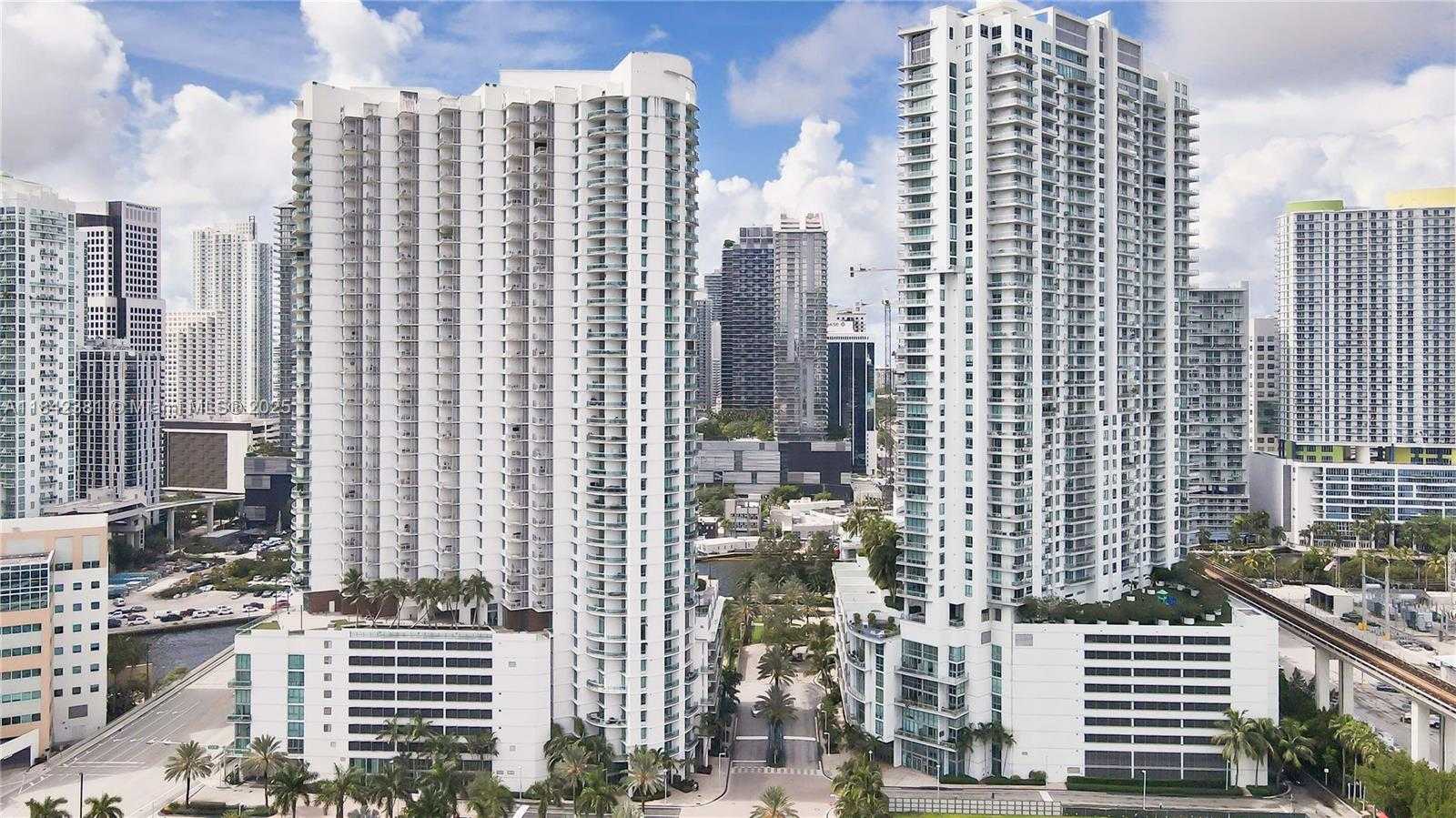 Small Image of 90 SOUTH WEST 3RD ST #2113, Miami Number 36