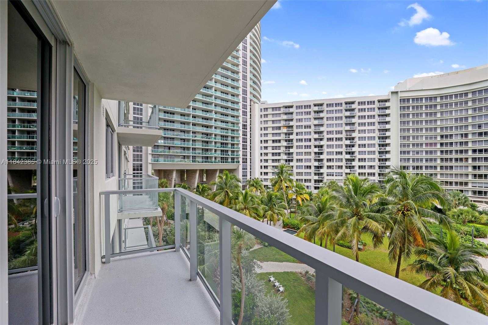 Small Image of 1500 BAY RD #N-0323, Miami Beach Number 11