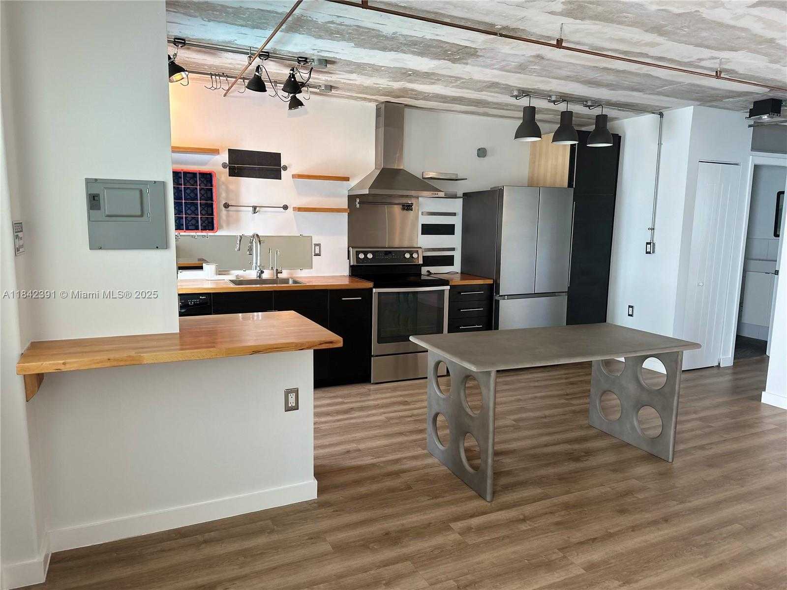 Small Image of 1545 EUCLID AVE #4J, Miami Beach Number 3