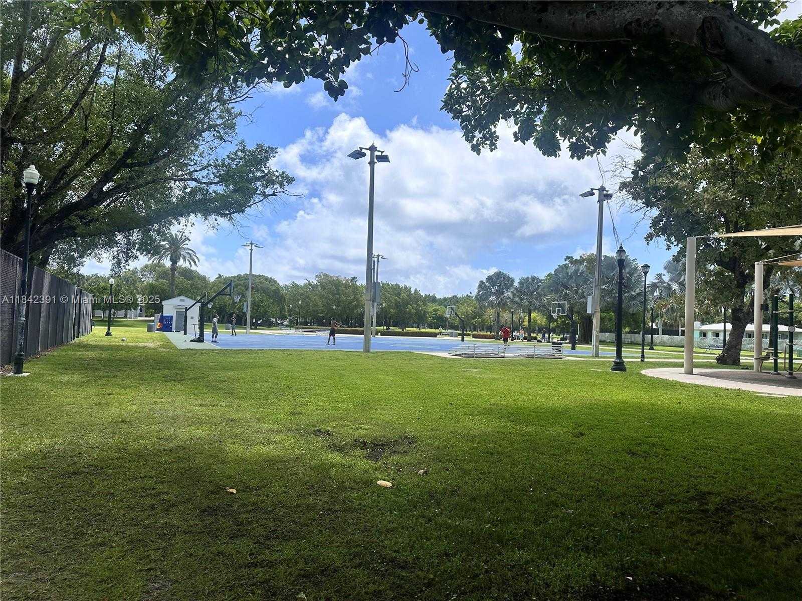 Small Image of 1545 EUCLID AVE #4J, Miami Beach Number 32