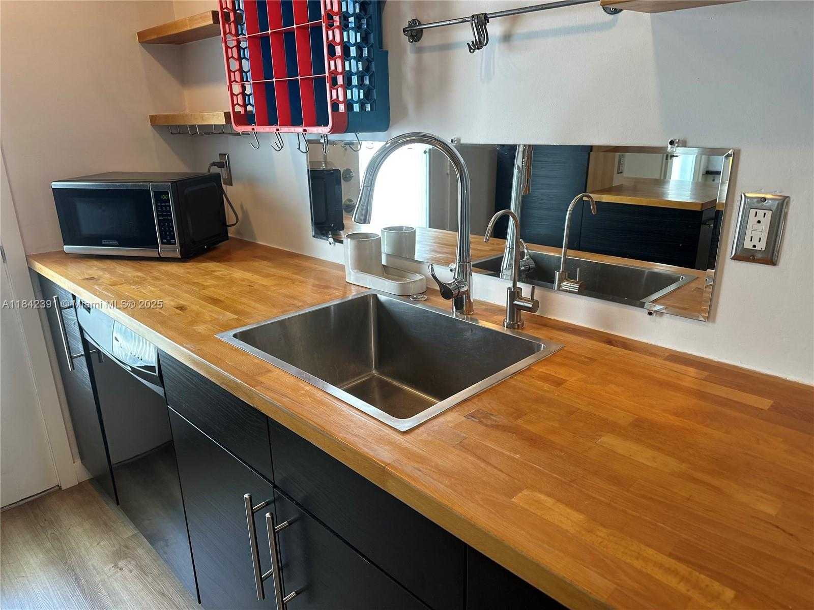 Small Image of 1545 EUCLID AVE #4J, Miami Beach Number 5