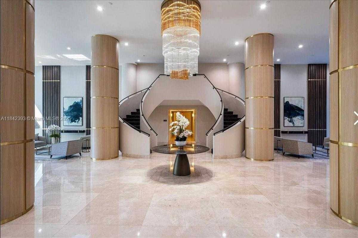 Small Image of 3500 MYSTIC POINTE DR #2101, Aventura Number 15