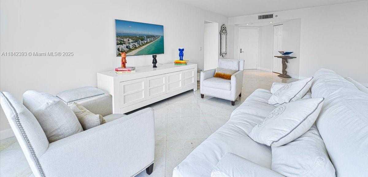 Small Image of 3500 MYSTIC POINTE DR #2101, Aventura Number 2