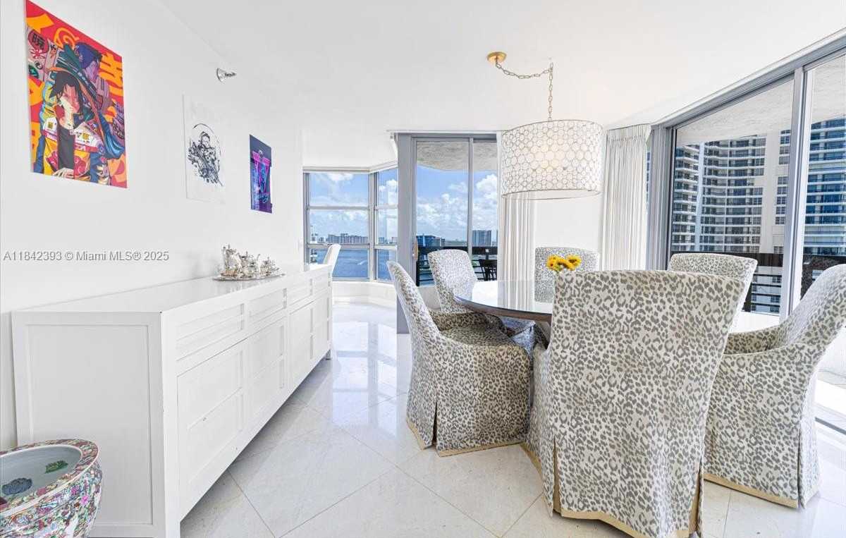 Small Image of 3500 MYSTIC POINTE DR #2101, Aventura Number 20