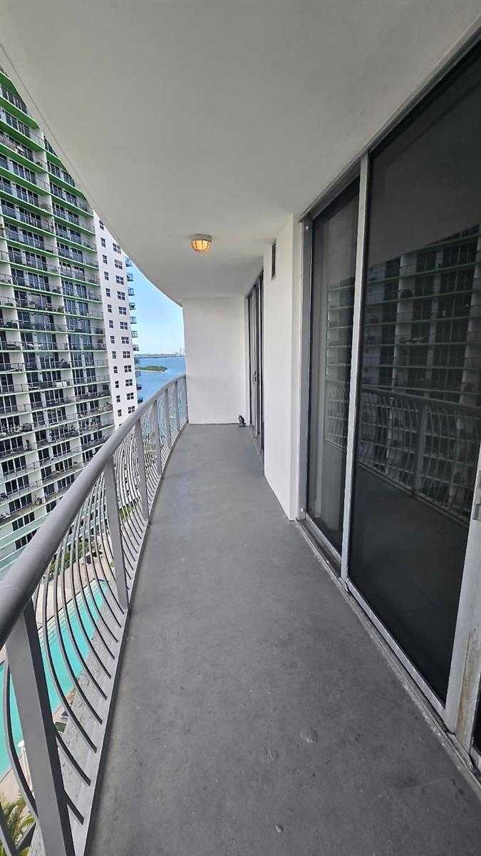Small Image of 1750 NORTH BAYSHORE DR #2111, Miami Number 30