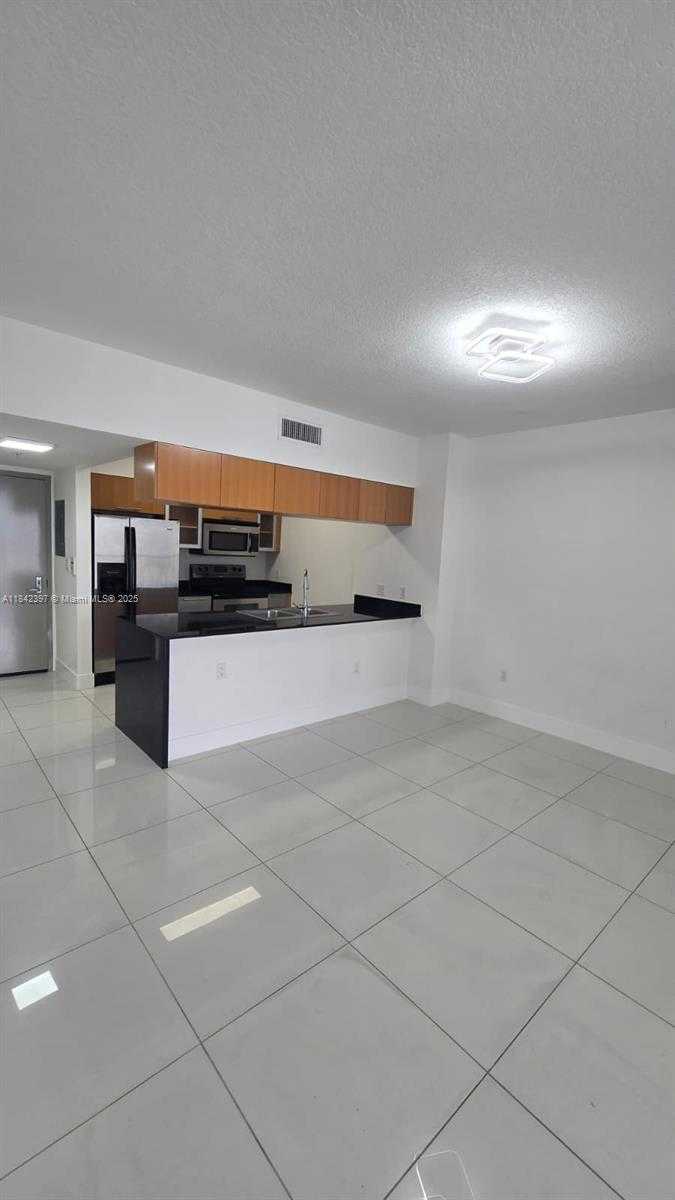 Small Image of 1750 NORTH BAYSHORE DR #2111, Miami Number 33